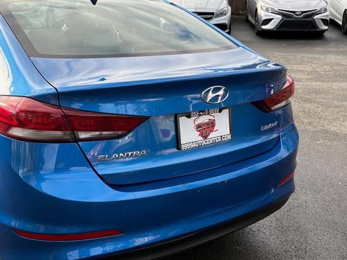 2017 Hyundai ELANTRA Limited