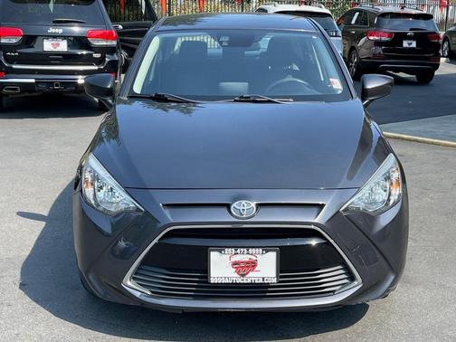 2017 Toyota Yaris iA Base
