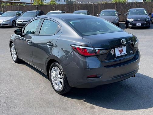 2017 Toyota Yaris iA Base