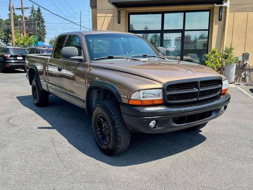 Medium Bronze Pearlcoat 2000 Dodge Dakota Club Cab 4WD