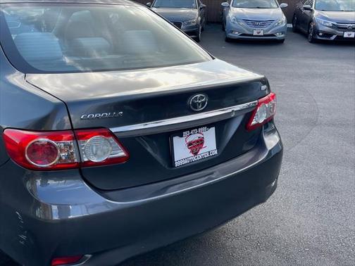 2011 Toyota Corolla LE