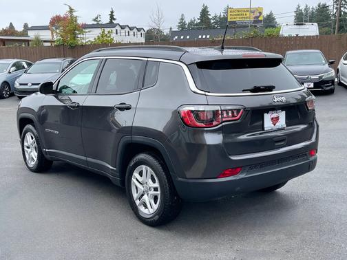 Granite Crystal Metallic Clearcoat 2019 Jeep Compass Sport