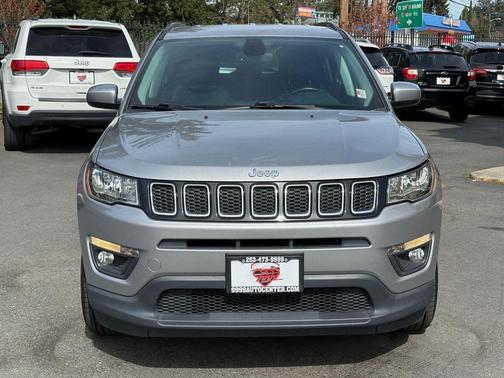 Billet Silver Metallic Clearcoat 2018 Jeep Compass Latitude