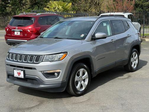 Billet Silver Metallic Clearcoat 2018 Jeep Compass Latitude