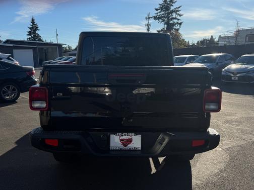 Black Clearcoat 2020 Jeep Gladiator Sport
