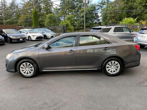 2014 Toyota Camry LE