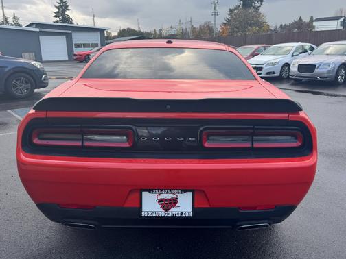 Go Mango 2017 Dodge Challenger SXT