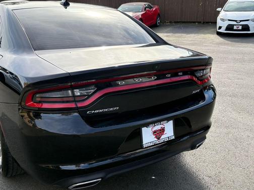 2017 Dodge Charger SXT