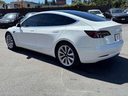 Pearl White Multi-Coat 2018 Tesla Model 3 Long Range