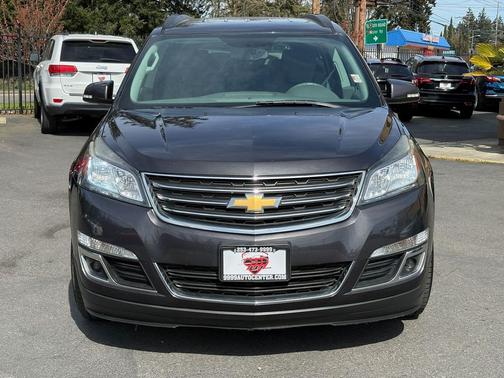 Tungsten Metallic 2017 Chevrolet Traverse 1LT