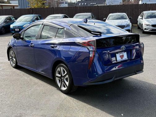 2016 Toyota Prius Four