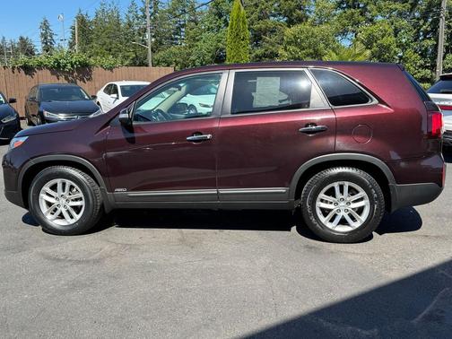Dark Cherry 2014 Kia Sorento LX