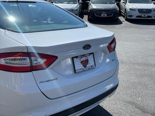 2016 Ford Fusion SE