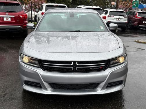 2016 Dodge Charger SE