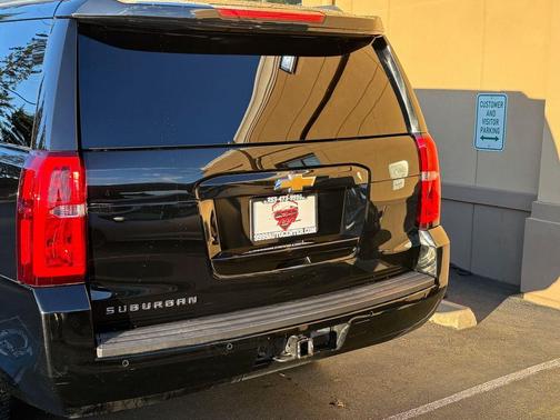 2018 Chevrolet Suburban LT
