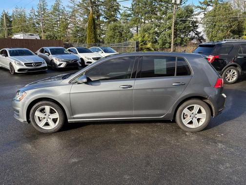 2017 Volkswagen Golf TSI Wolfsburg Edition 4-Door