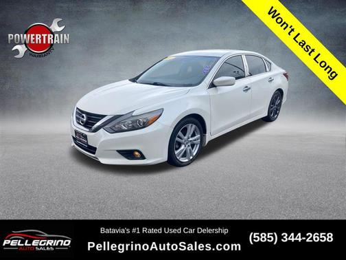 Pearl White 2017 Nissan Altima 2.5 SR