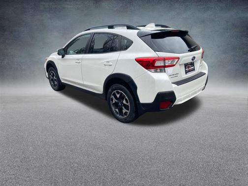 Crystal White Pearl 2019 Subaru Crosstrek 2.0i Premium