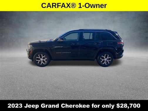 Diamond Black Crystal Pearlcoat 2023 Jeep Grand Cherokee Limited