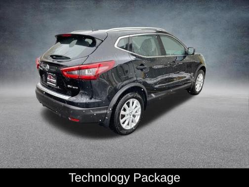 2022 Nissan Rogue Sport SV