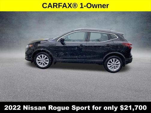 2022 Nissan Rogue Sport SV