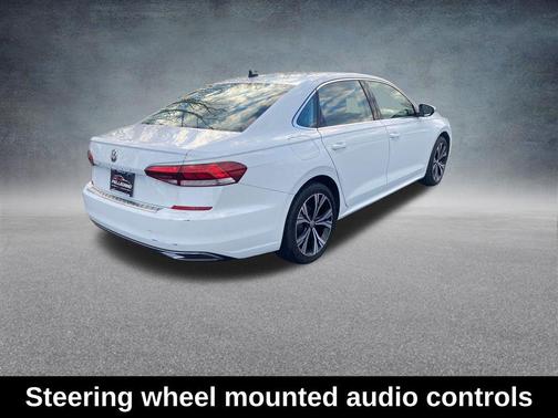 2022 Volkswagen Passat 2.0T SE