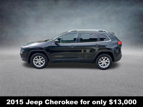 Brilliant Black Crystal Pearlcoat 2015 Jeep Cherokee Latitude