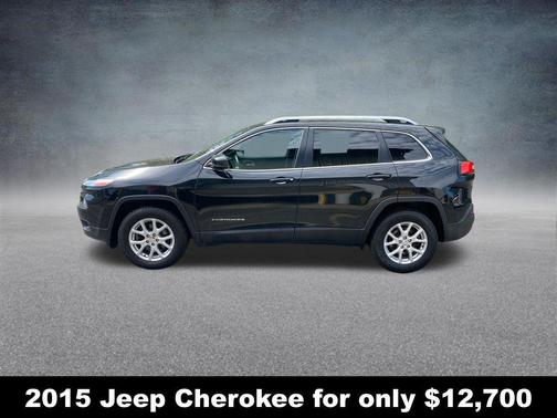 Brilliant Black Crystal Pearlcoat 2015 Jeep Cherokee Latitude