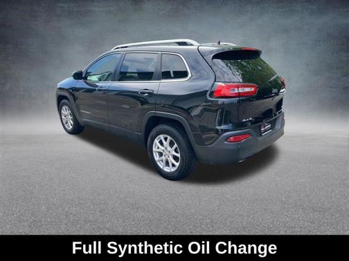 Brilliant Black Crystal Pearlcoat 2015 Jeep Cherokee Latitude