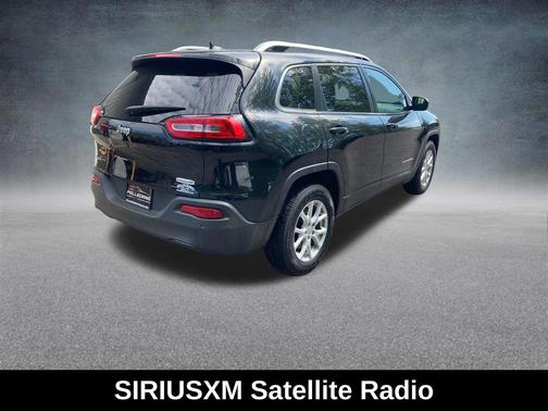 Brilliant Black Crystal Pearlcoat 2015 Jeep Cherokee Latitude