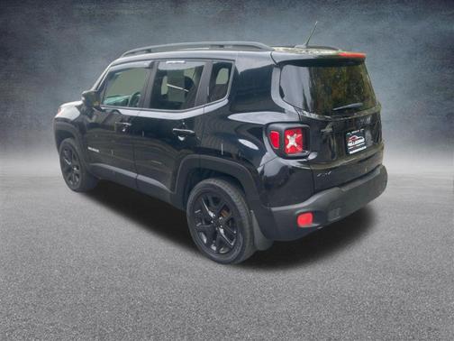 2017 Jeep Renegade Altitude