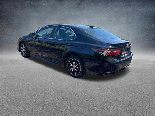 Midnight Black Metallic 2023 Toyota Camry SE