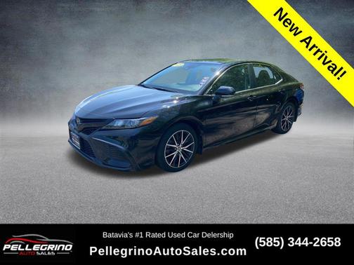 Midnight Black Metallic 2023 Toyota Camry SE