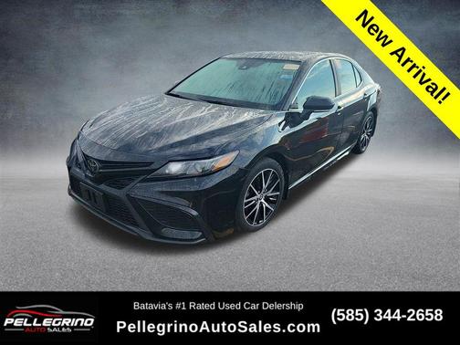 Midnight Black Metallic 2023 Toyota Camry SE