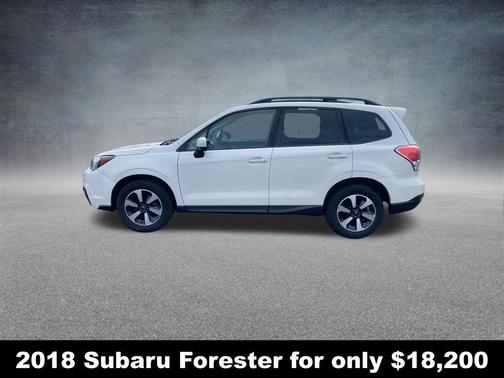 Crystal White Pearl 2018 Subaru Forester 2.5i Premium