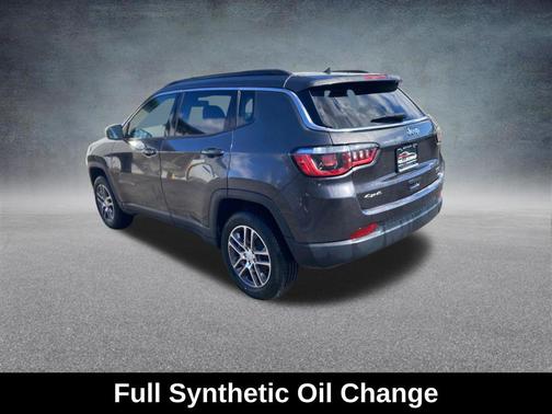 Granite Crystal Metallic Clearcoat 2018 Jeep Compass Latitude