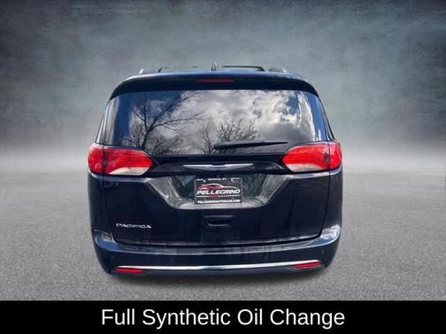 2018 Chrysler Pacifica Touring-L