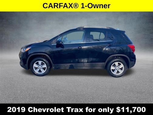 Mosaic Black Metallic 2019 Chevrolet Trax LT