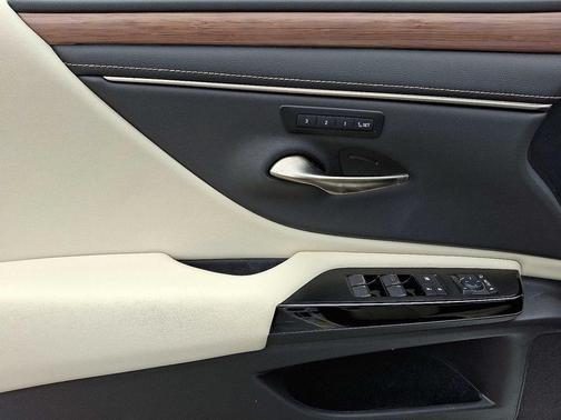 2023 Lexus ES 350 Base