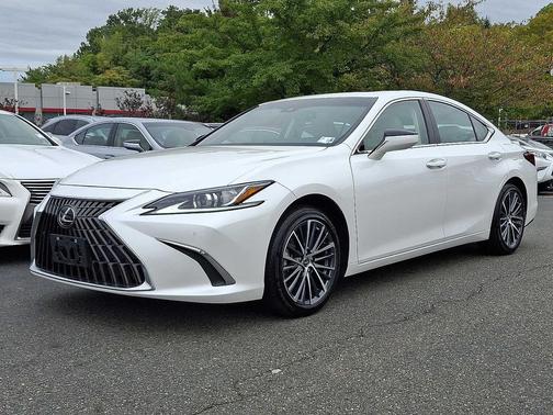 2023 Lexus ES 350 Base