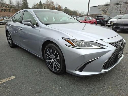 2025 Lexus ES 350 Base