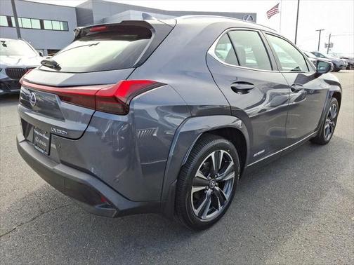 2022 Lexus UX 250h Base