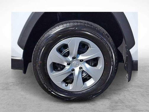 Ice Cap 2023 Toyota RAV4 LE