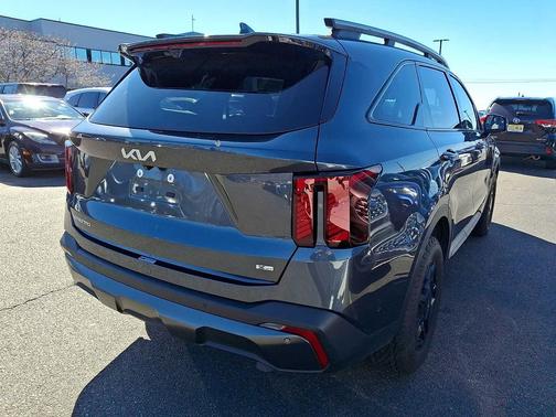 2024 Kia Sorento SX