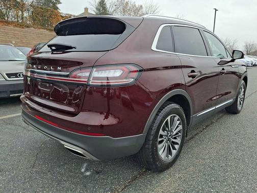 2023 Lincoln Nautilus Standard