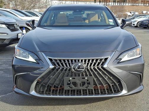 2024 Lexus ES 250 Base