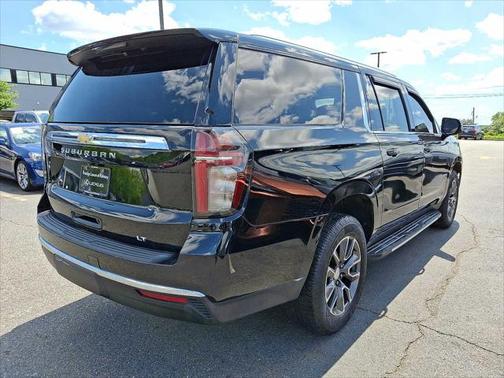 2022 Chevrolet Suburban LT