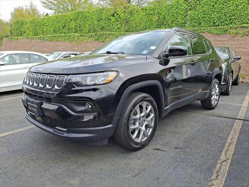 2022 Jeep Compass Latitude Lux