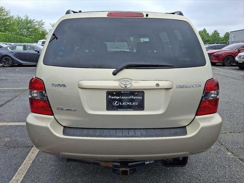 2006 Toyota Highlander Base