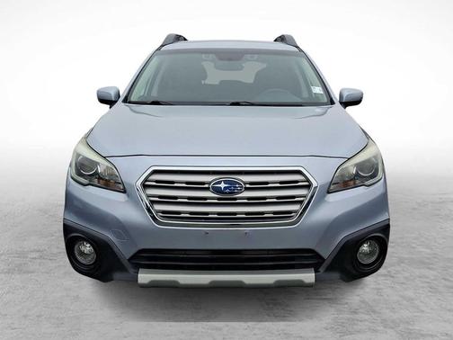 Ice Silver Metallic 2016 Subaru Outback 3.6R Limited